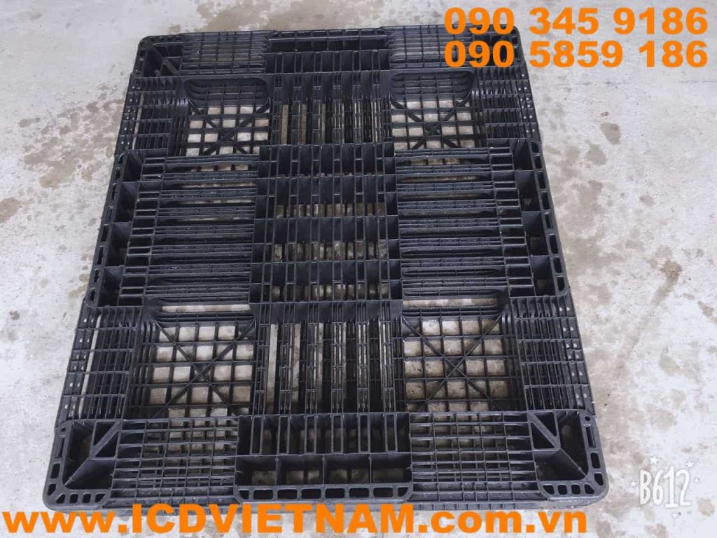 Pallet nhựa đen 1300x1100x120 mm giá rẻ ICD Việt Nam