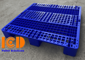 Pallet-nhựa-ICD-3-chân-EMV1111-KT-1100x1100x150mm-xanh1