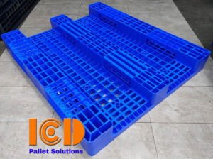 Pallet-3-chân-ICD-EHV1113B2-KT1100x1300x150mm-xanh-dương1