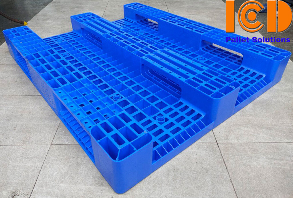 pallet-nhựa-3-chân-ICD-EHV101B2-xanh-dương