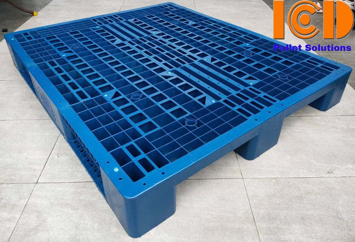 Pallet nhựa xanh giá rẻ đầy đủ kích thước