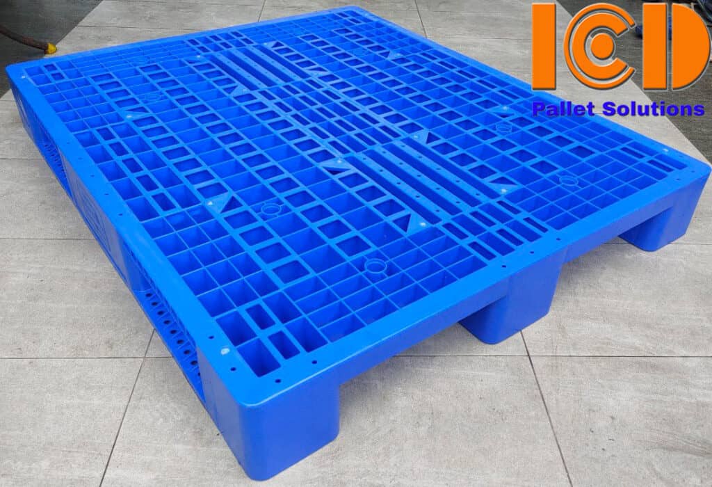 pallet-nhựa-3-chân-ICD-EHV101B2-ảnh-bìa-xanh-dương
