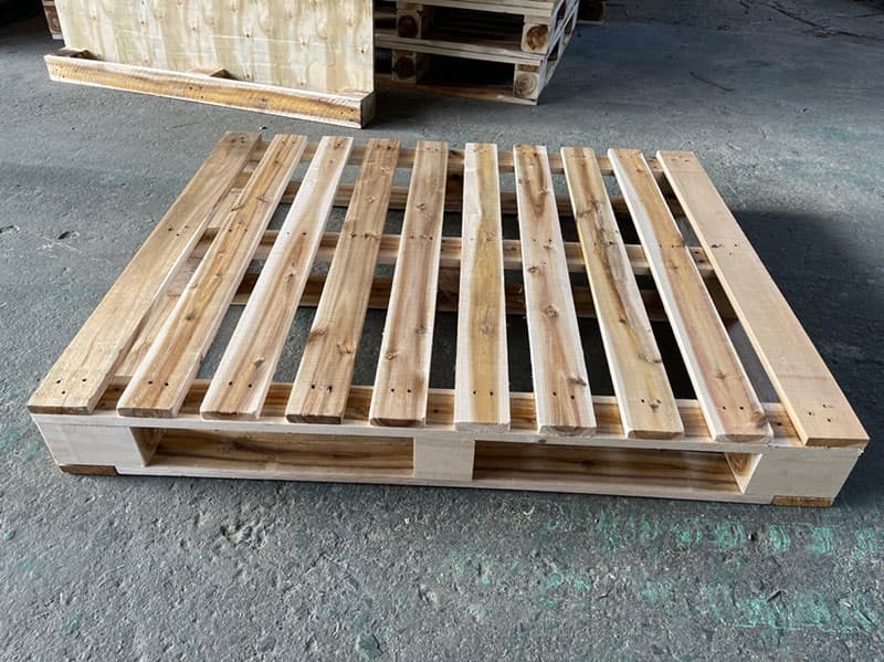 Pallet gỗ tràm bông vàng