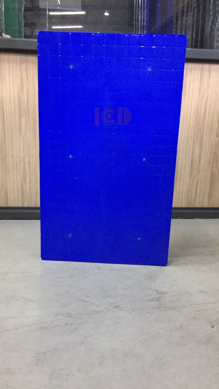 Pallet nhựa lót sàn mặt kín  KT 600x1000x35 mm