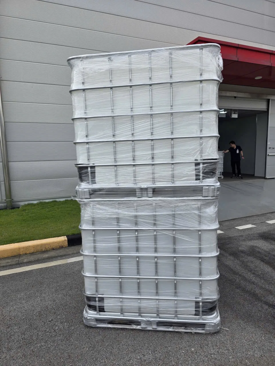 Large Plastic Container ICD-IBC-1000-NEW - product photo 9