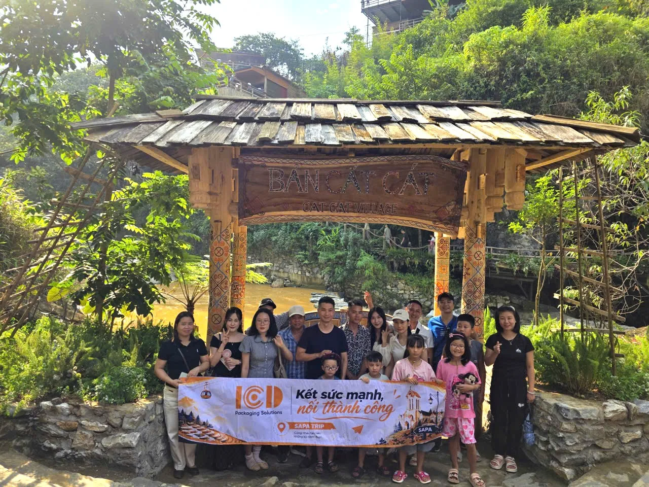 Đội ngũ ICD Việt Nam tham quan Bản Cát Cát, Sapa