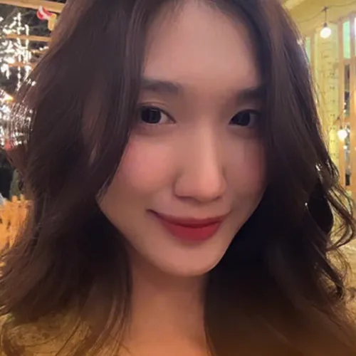 Ly Huyền