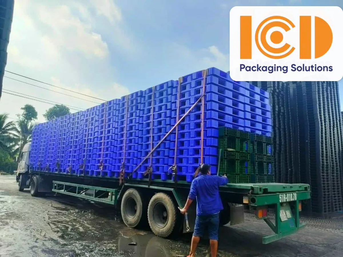 ICD 9-foot closed-deck plastic pallet 1200x800x140mm